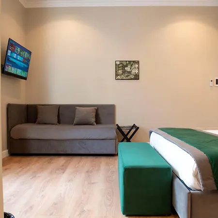 Ad Nazionale 3* Rome